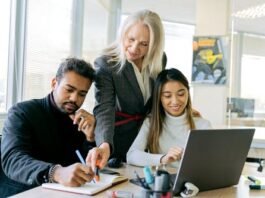 PSX begins week with 181-point loss