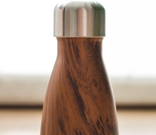 Comparing Different Materials for Reusable Water Bottles