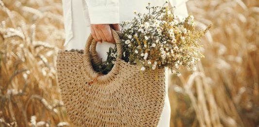 How to Source High-Quality Wholesale Handbags for Retail Business